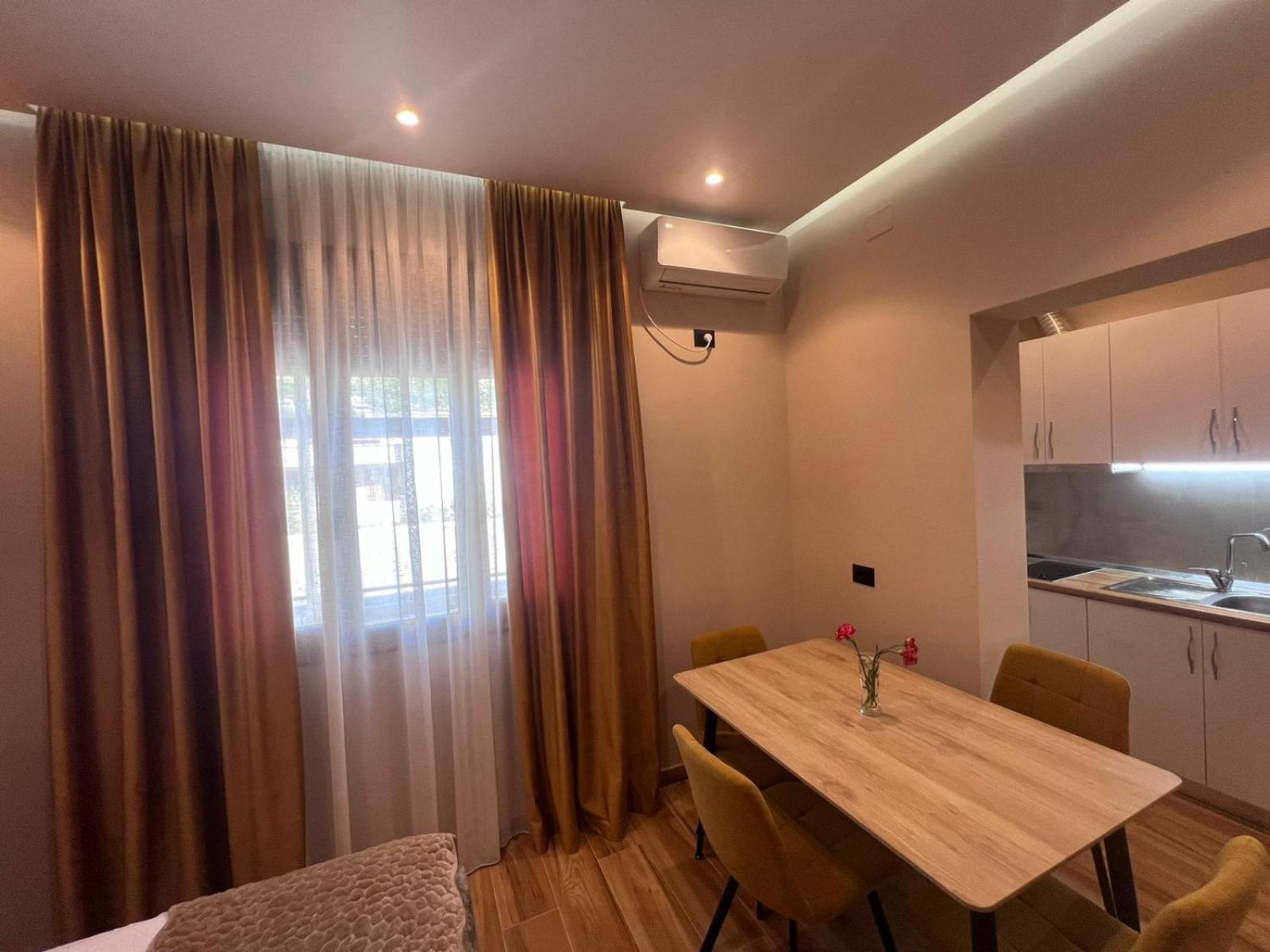 Vlorë Vila Magis מראה חיצוני תמונה